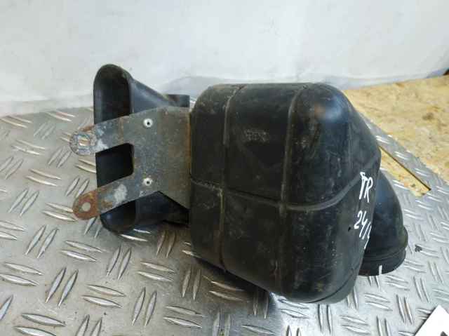 Wlot powietrza do filtra powietrza Mitsubishi Pajero K90
