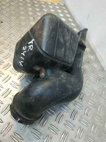 Wlot powietrza do filtra powietrza Mitsubishi Pajero K90