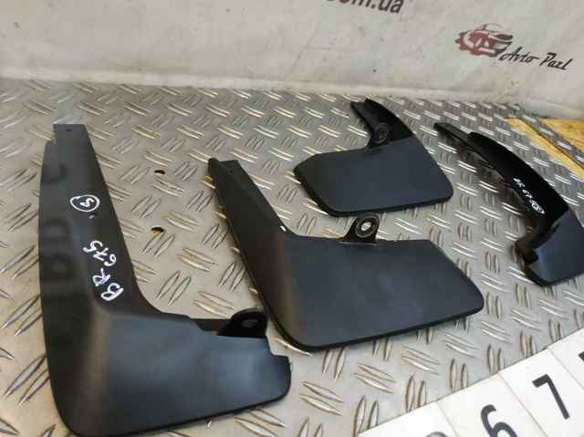 Chlapacze przednie+tylne, zestaw Toyota Corolla E18