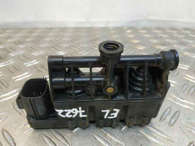 RVH500050 Land Rover