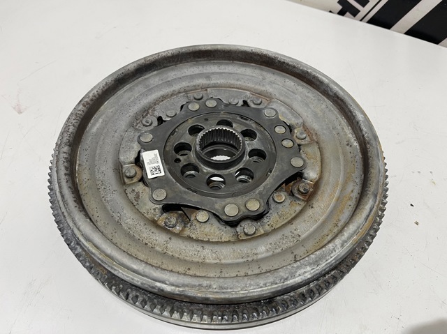 Koło zamachowe silnika 06K105266AC VAG