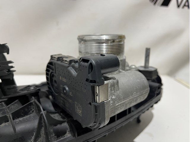 Przepustnica, komplet Audi A4 8W2, 8WC