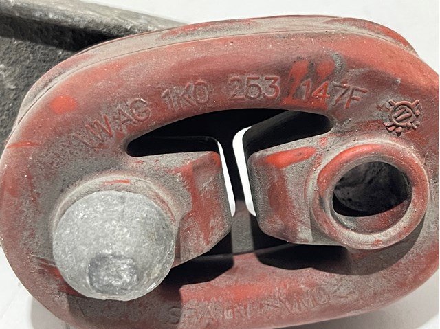 Poduszka mocowania tłumika Volkswagen Passat 3G2, CB2