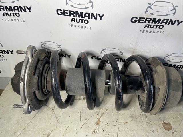 Poduszka amortyzatora przedniego Audi A7 4GA, 4GF