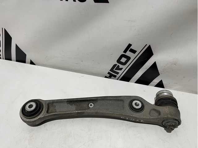 Wahacz zawieszenia przedniego dolny prawy 4M0407156D VAG