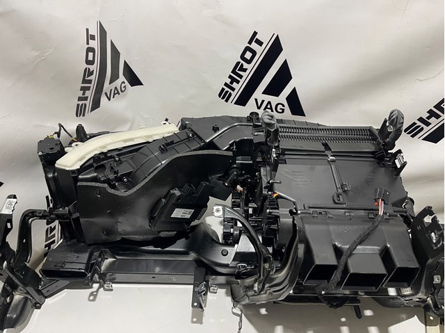 4M0820356 VAG