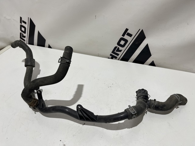 Przewód (króciec) układu chłodzenia Volkswagen Tiguan 2 AD1, AX1, BT1, BT2