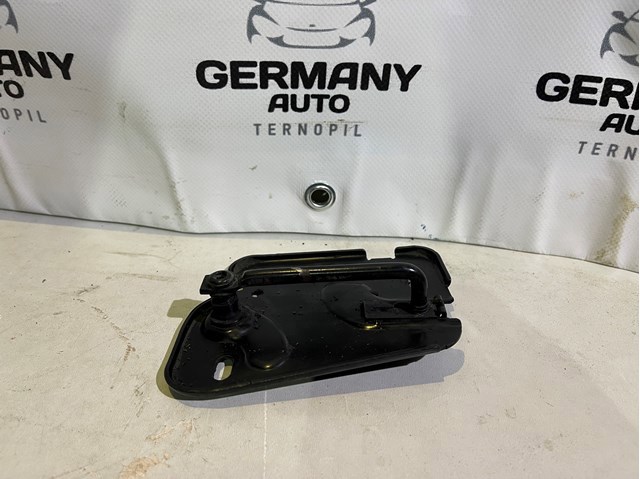 8V0823185C VAG