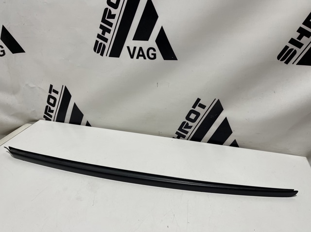 Listwa ochronna szyby przedniej lewa 8W0854327C VAG