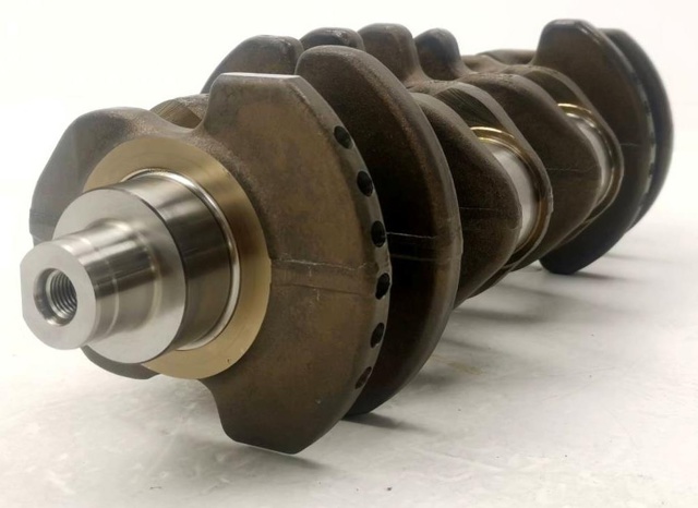 Wał korbowy silnika Audi 80 8C2