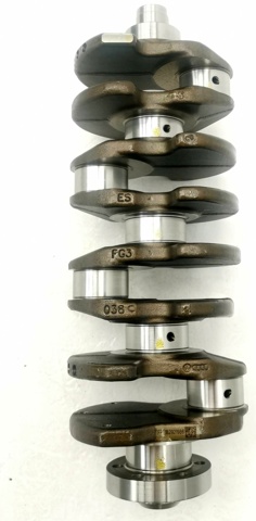 Wał korbowy silnika Audi 80 8C2