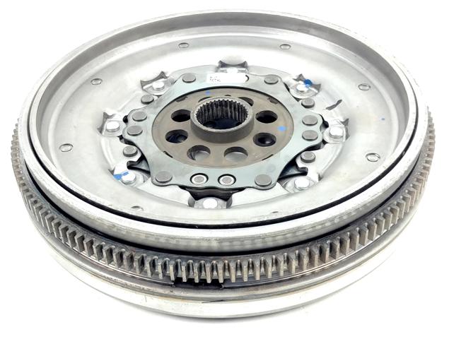 Koło zamachowe silnika 05L105266K VAG