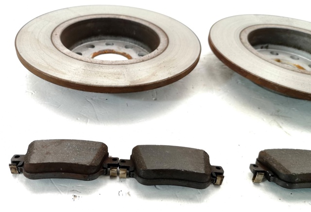 Tarcza hamulcowa tylna 5Q0615601D VAG