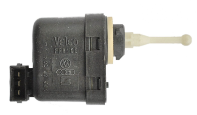 Korektor swiatel Seat Inca 6K9