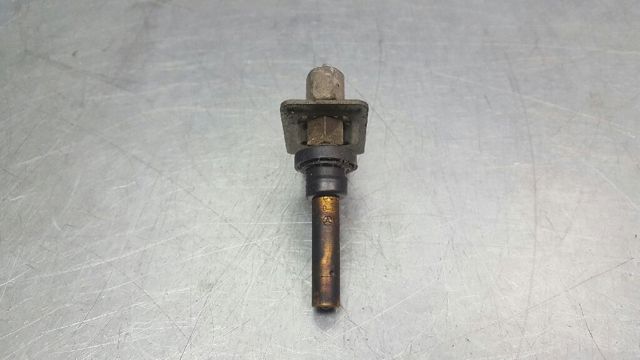 Wtryskiwacz paliwa 0000785823 MERCEDES