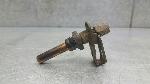 Wtryskiwacz paliwa 0000785823 MERCEDES