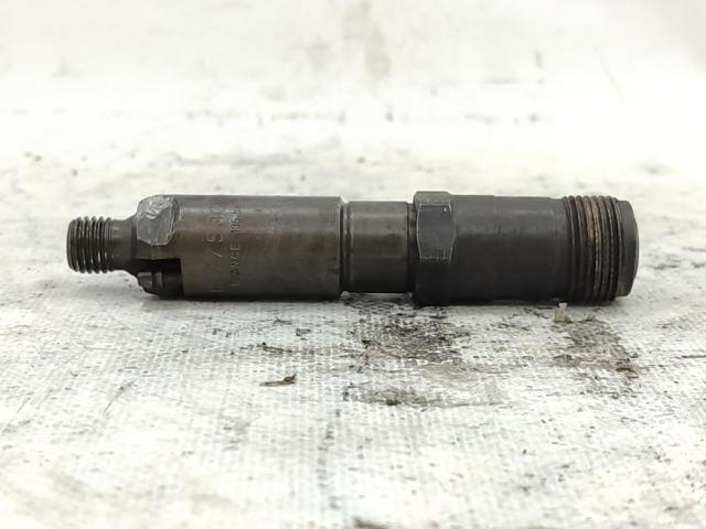 Wtryskiwacz paliwa 0000788523 MERCEDES