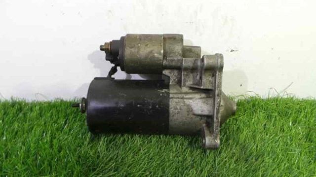 Rozrusznik Renault 11
