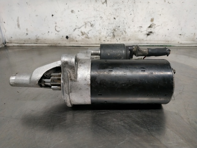 Rozrusznik 0001109021 VAG