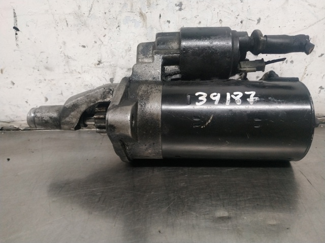 Rozrusznik 0001109021 VAG