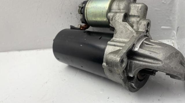 Rozrusznik 0001115046 BMW