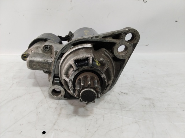 Rozrusznik 0001123020 VAG