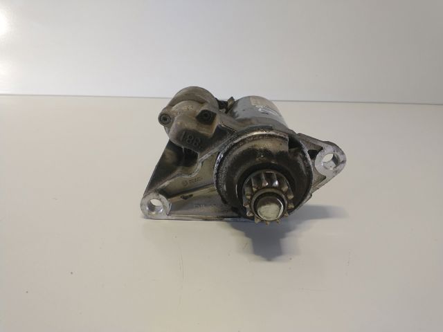 Rozrusznik 0001142001 VAG