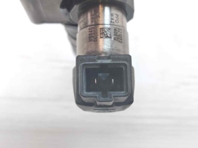 Wtryskiwacz paliwa 000130073SX VAG
