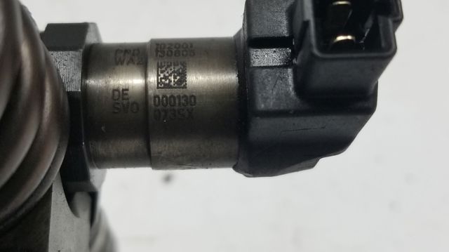 Wtryskiwacz paliwa 000130073SX VAG