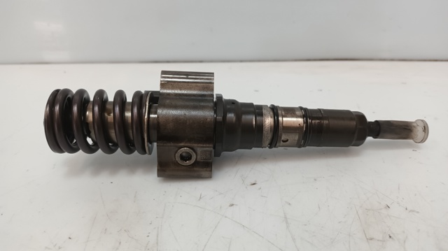 Wtryskiwacz paliwa 000130073SX VAG