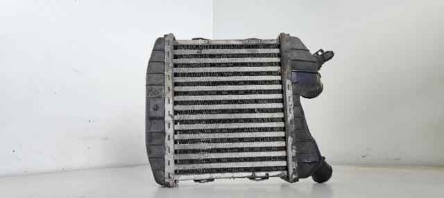 Chłodnica intercoolera 0002490V007 MERCEDES