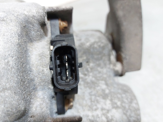 Mechaniczna skrzynia biegów w komplecie 0003202V013 MERCEDES