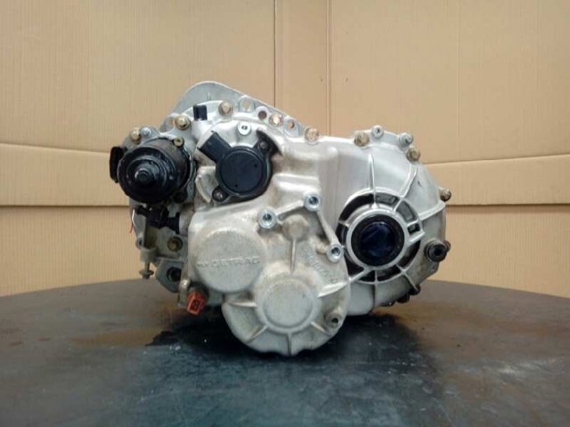 Mechaniczna skrzynia biegów w komplecie 0003202V015 MERCEDES