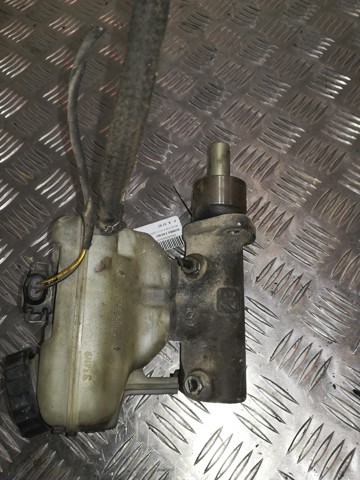 Główny cylinder hamulców 0004315901 MERCEDES