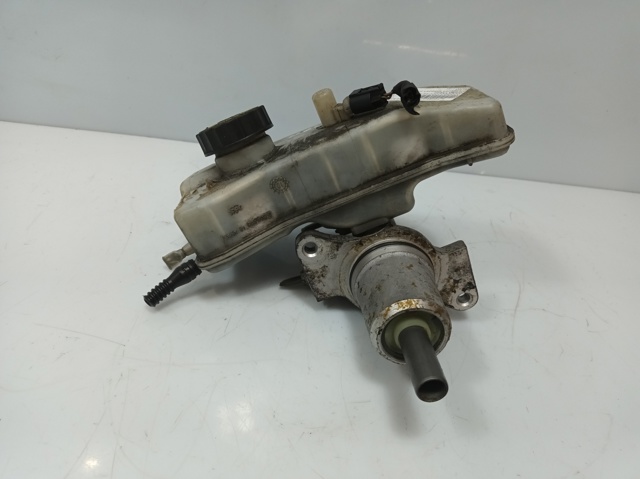 Główny cylinder hamulców 0004317101 MERCEDES