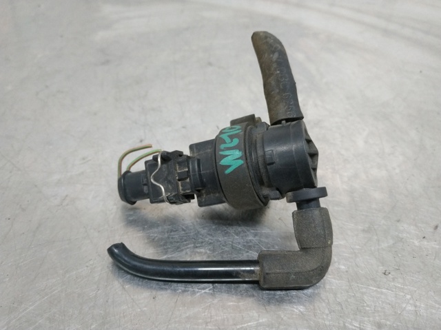 Zawór pochłaniacza oparów paliwa 0004701593 MERCEDES