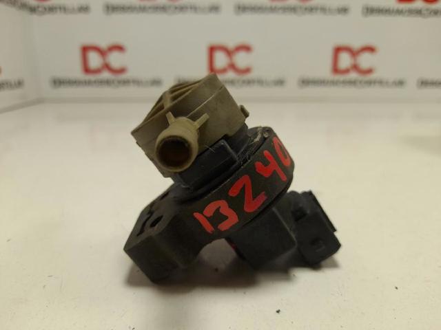 Zawór pochłaniacza oparów paliwa 0004701693 MERCEDES