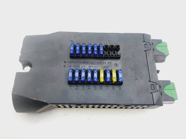 Skrzynka bezpieczników 0005400650 MERCEDES