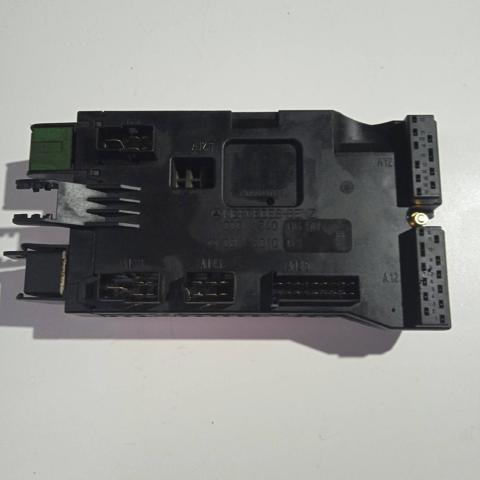 Skrzynka bezpieczników 0005400650 MERCEDES