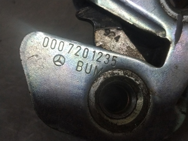 0007201235 Mercedes