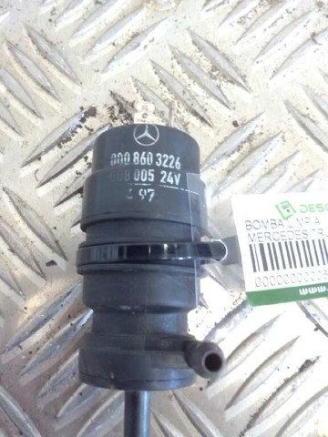 Pompka spryskiwacza szyby przedniej 0008603226 MERCEDES
