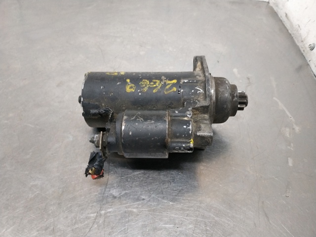 Rozrusznik 001125012 VAG