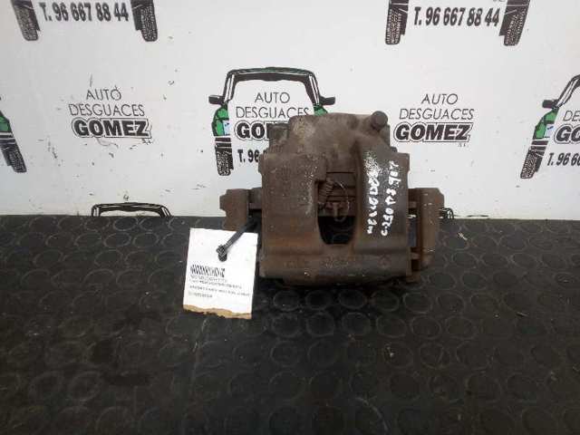 Zacisk hamulcowy przedni lewy 001420298364 MERCEDES