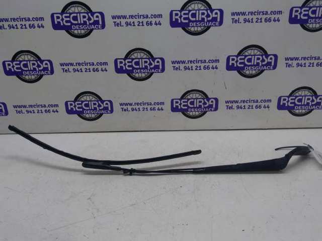 Ramię wycieraczki szyby przedniej 0018205944 MERCEDES