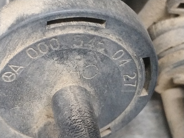 0018351364 Mercedes