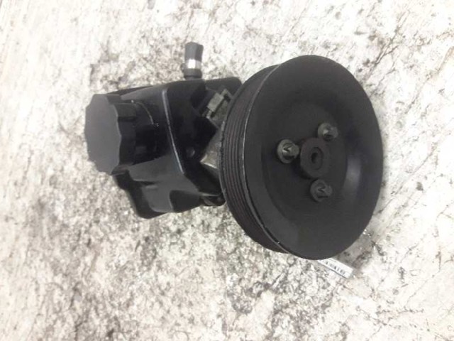 Pompa wspomagania hydraulicznego kierownicy 0024667501 MERCEDES