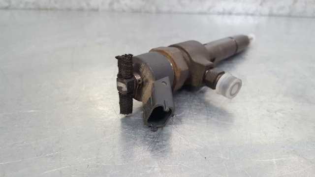 Dysza spryskiwacza szyby przedniej Fiat Brava 182