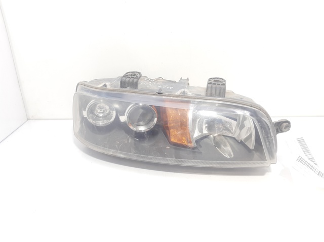 Reflektor prawy 0046522719 FIAT