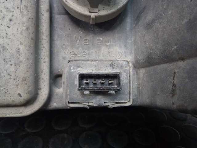 Reflektor prawy 0046523122 FIAT