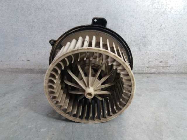 Silniczek wentylatora nagrzewnicy (ogrzewacza wnętrza) Fiat Punto 1 176